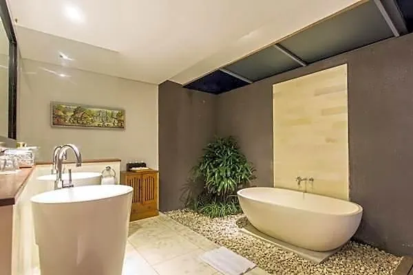 فندق The Radian 4*